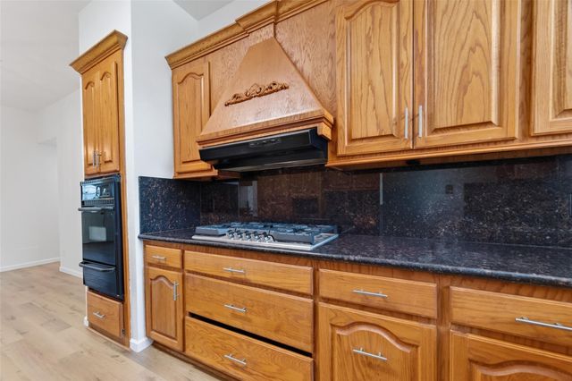 7403 Oak Walk Drive, Humble, TX 77346