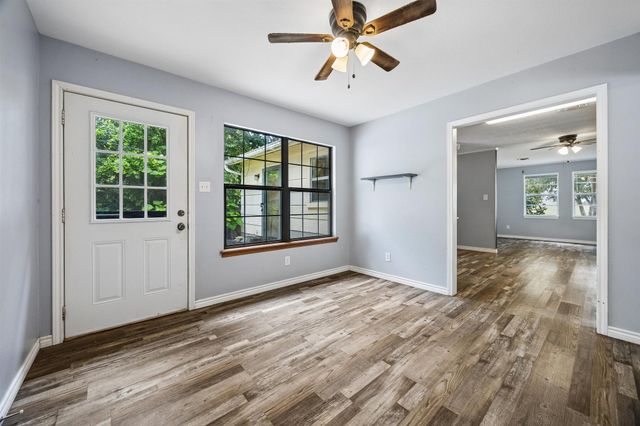2614 Grace Ave, Rockdale, TX 76567