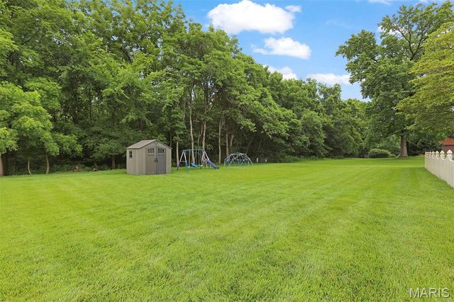 3009 Mark Trail Drive, Glen Carbon, IL 62034