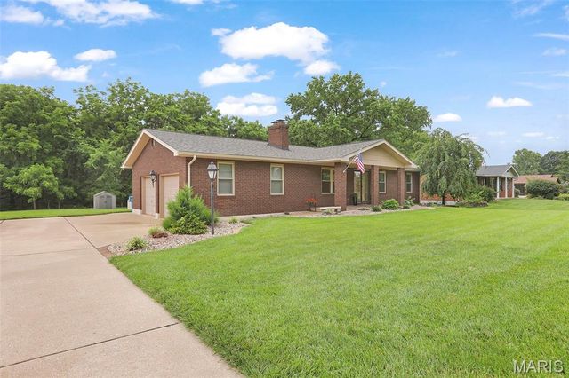 3009 Mark Trail Drive, Glen Carbon, IL 62034