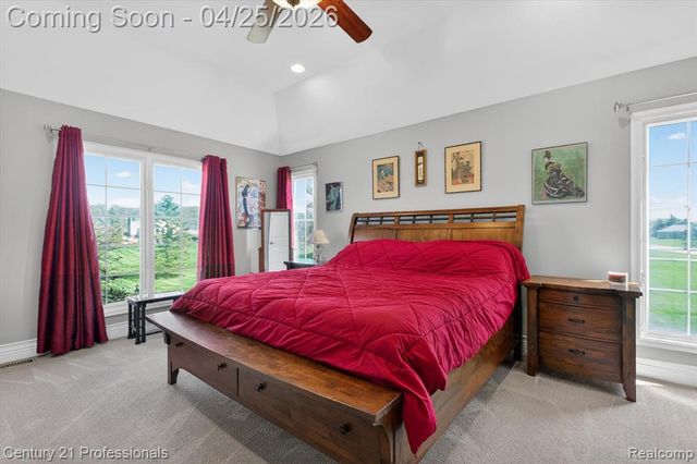 163 W Auburn Trail, Brighton, MI 48114