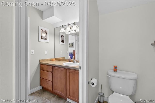 163 W Auburn Trail, Brighton, MI 48114