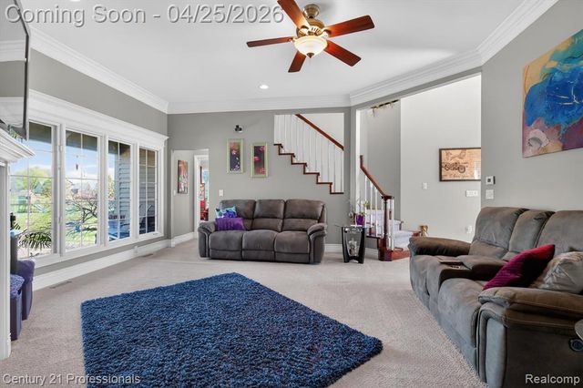 163 W Auburn Trail, Brighton, MI 48114