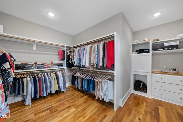 1601 Montvale Grant Way, Cary, NC 27519