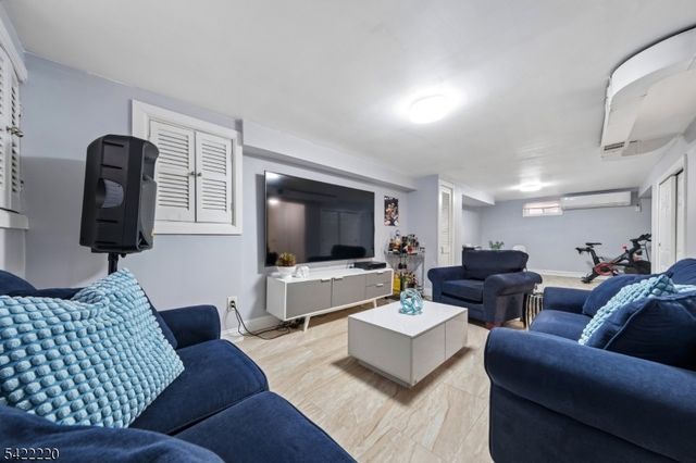 1269 Crescent Ave, Roselle Boro, NJ 07203