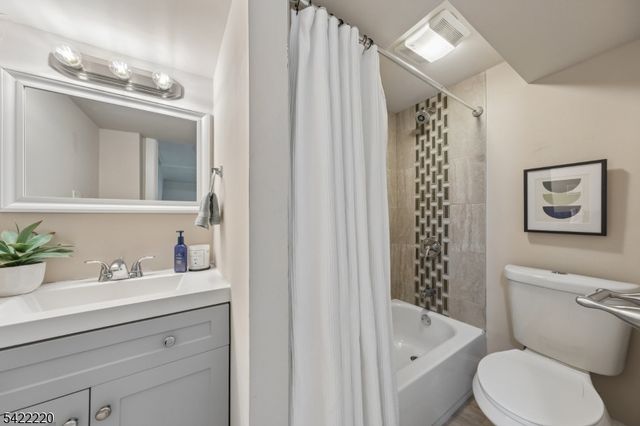 1269 Crescent Ave, Roselle Boro, NJ 07203