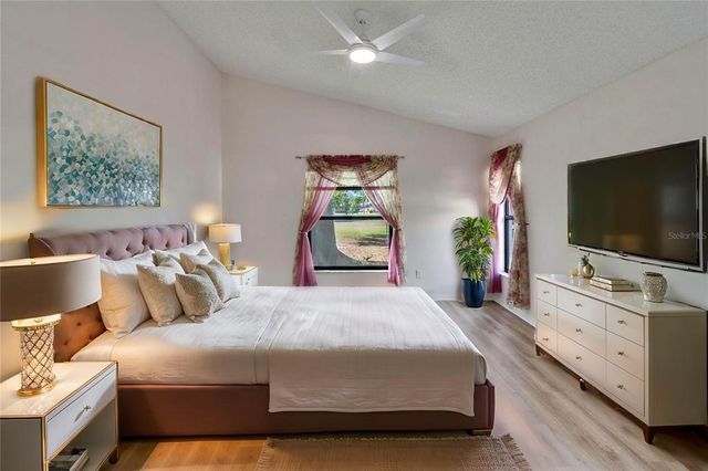 322 NORTHWAY DRIVE, Sun City Center, FL 33573