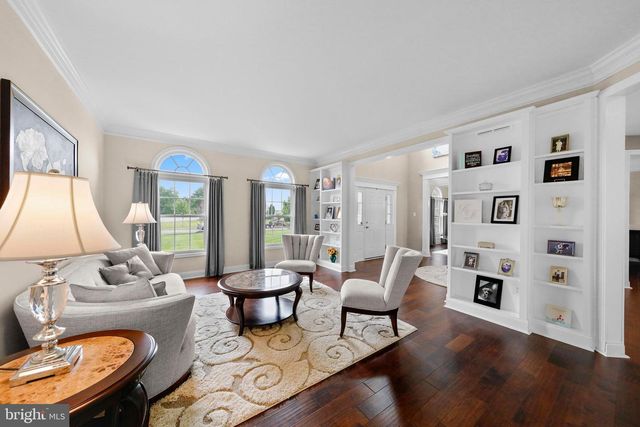 104 TUSCAN LN, Mullica Hill, NJ 08062