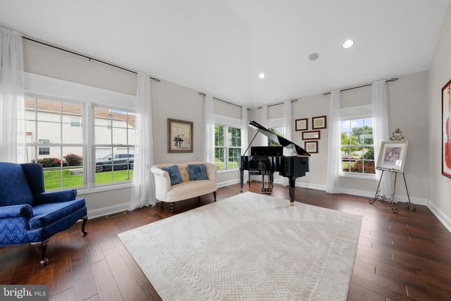104 TUSCAN LN, Mullica Hill, NJ 08062