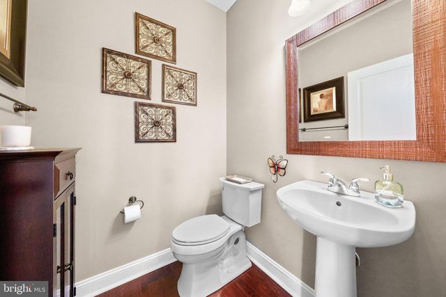 104 TUSCAN LN, Mullica Hill, NJ 08062