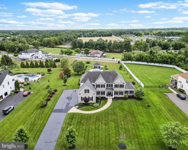 104 TUSCAN LN, Mullica Hill, NJ 08062