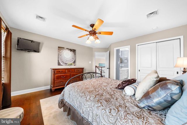 104 TUSCAN LN, Mullica Hill, NJ 08062