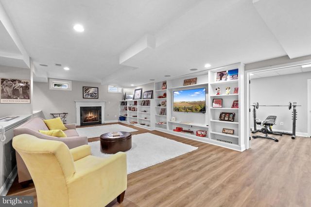 104 TUSCAN LN, Mullica Hill, NJ 08062