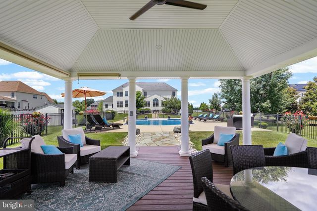 104 TUSCAN LN, Mullica Hill, NJ 08062