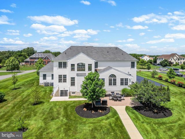 104 TUSCAN LN, Mullica Hill, NJ 08062