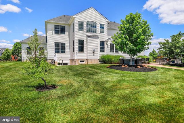 104 TUSCAN LN, Mullica Hill, NJ 08062