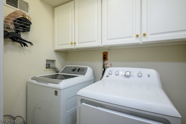 34 2Nd St, Spotswood Boro, NJ 08884