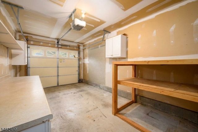 34 2Nd St, Spotswood Boro, NJ 08884