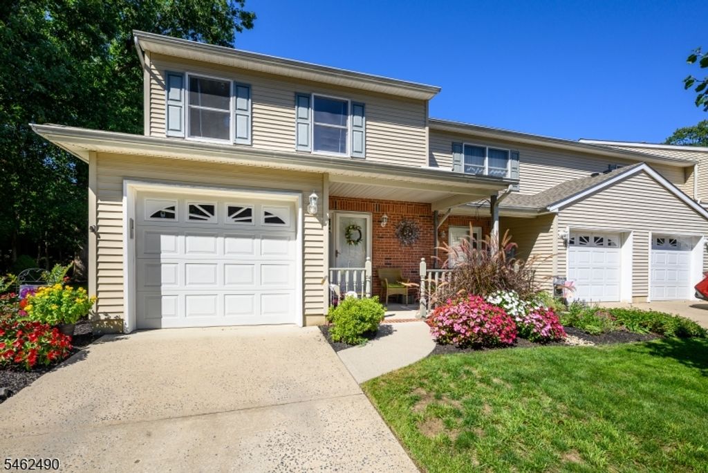 34 2Nd St, Spotswood Boro, NJ 08884