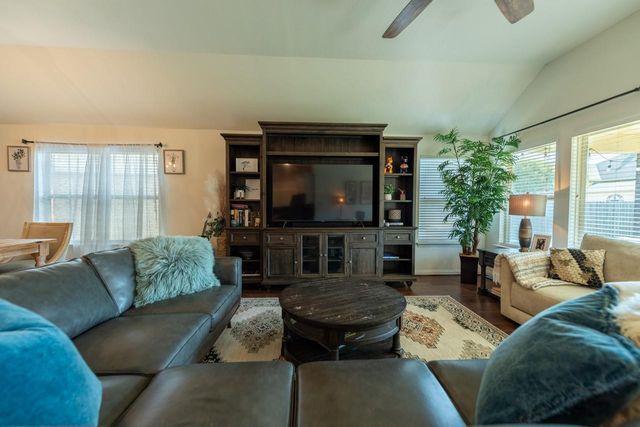 236 Crystal City CRK, Buda, TX 78610