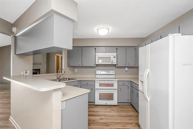 17717 CRANBROOK DRIVE, Lutz, FL 33549