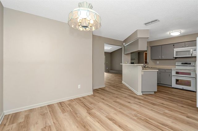 17717 CRANBROOK DRIVE, Lutz, FL 33549