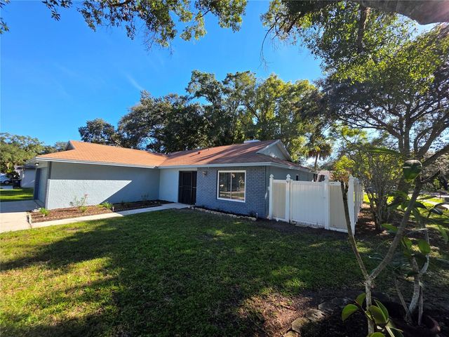 17717 CRANBROOK DRIVE, Lutz, FL 33549