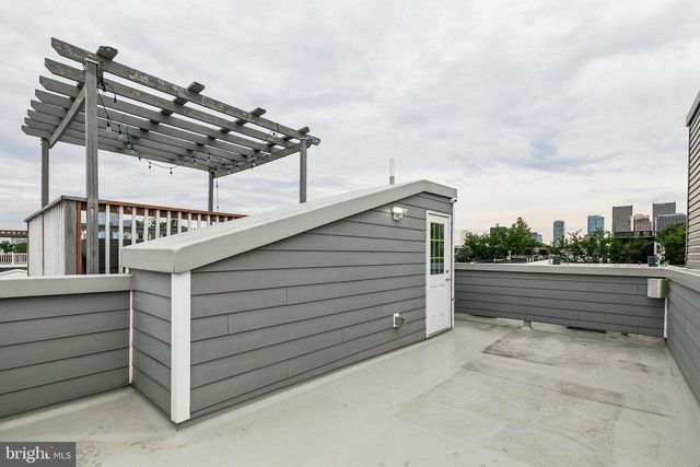 2045 SAINT ALBANS ST, Philadelphia, PA 19146