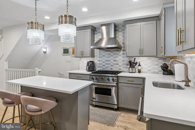 2045 SAINT ALBANS ST, Philadelphia, PA 19146