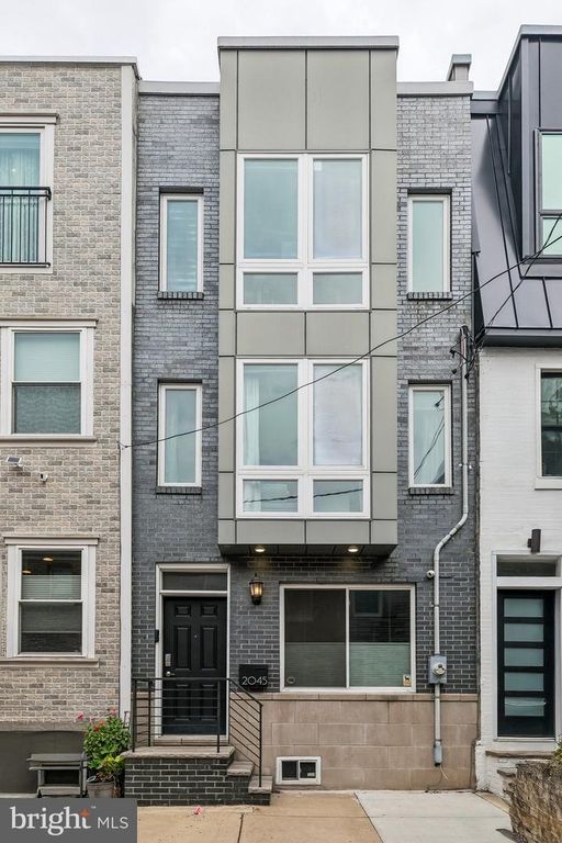 2045 SAINT ALBANS ST, Philadelphia, PA 19146