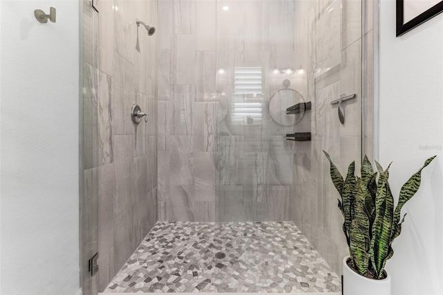 5905 SILVER SUN DRIVE, Apollo Beach, FL 33572