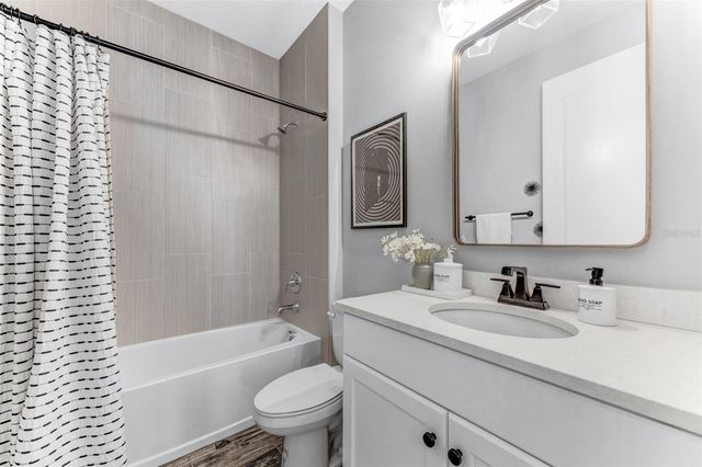 5905 SILVER SUN DRIVE, Apollo Beach, FL 33572