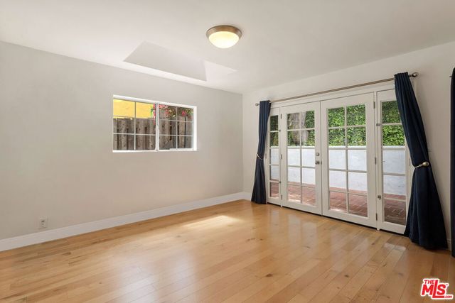 4115 Knobhill Drive, Los Angeles, CA 91403