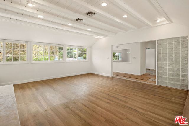 4115 Knobhill Drive, Los Angeles, CA 91403