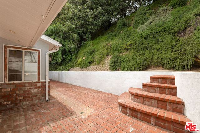 4115 Knobhill Drive, Los Angeles, CA 91403