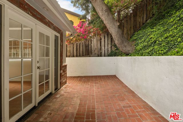 4115 Knobhill Drive, Los Angeles, CA 91403