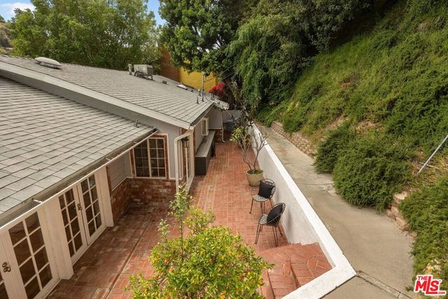 4115 Knobhill Drive, Los Angeles, CA 91403