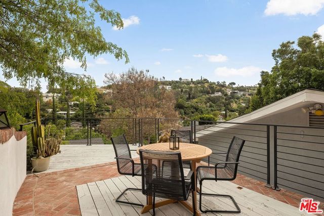 4115 Knobhill Drive, Los Angeles, CA 91403