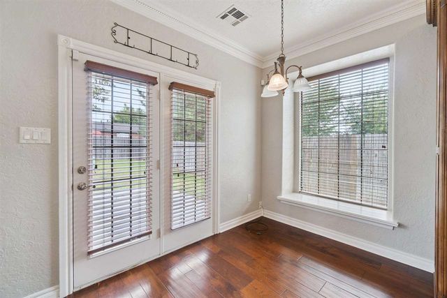 419 NW 76th St, Lawton, OK 73505