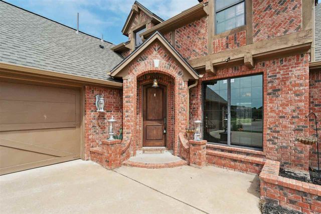 419 NW 76th St, Lawton, OK 73505