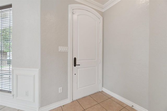 419 NW 76th St, Lawton, OK 73505