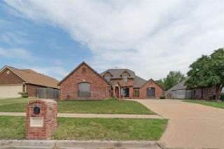 419 NW 76th St, Lawton, OK 73505