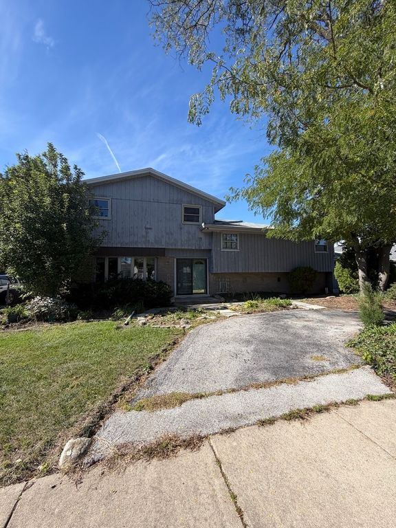 8408 Neenah Avenue, Burbank, IL 60459 — photo 2