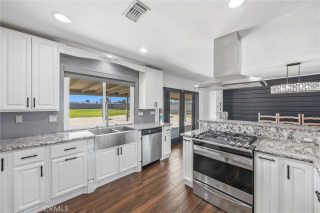 11628 Range View, Jurupa Valley, CA 91752