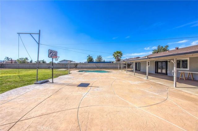11628 Range View, Jurupa Valley, CA 91752