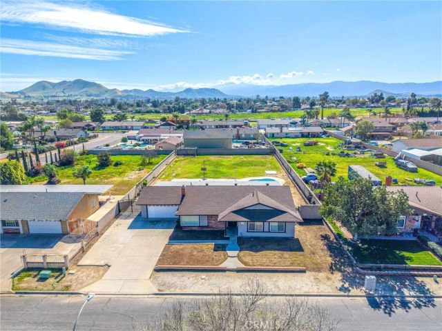 11628 Range View, Jurupa Valley, CA 91752