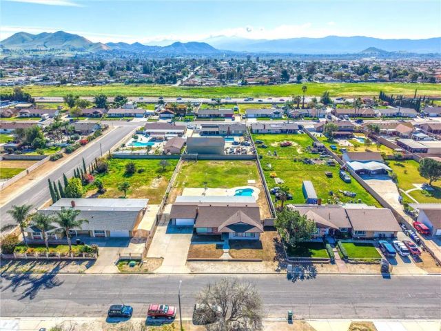 11628 Range View, Jurupa Valley, CA 91752