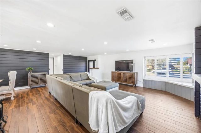 11628 Range View, Jurupa Valley, CA 91752