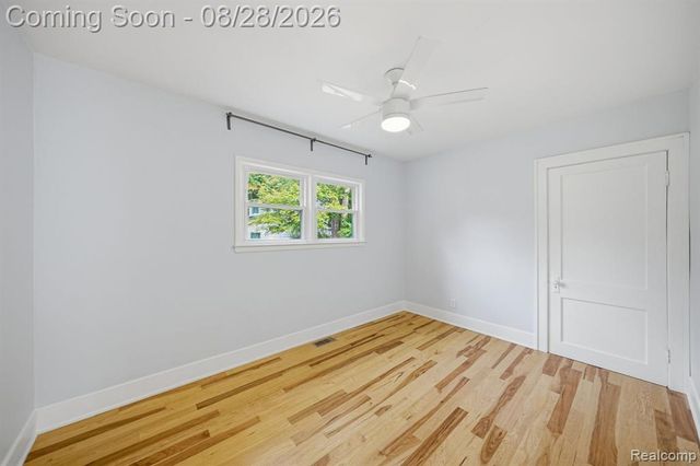 34004 Kirby Street, Farmington Hills, MI 48335