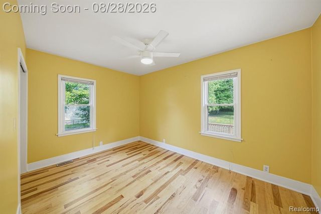 34004 Kirby Street, Farmington Hills, MI 48335